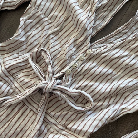 New Abercrombie & Fitch Brown stripe Tie Long Sleeve Romper - Picture 3 of 6